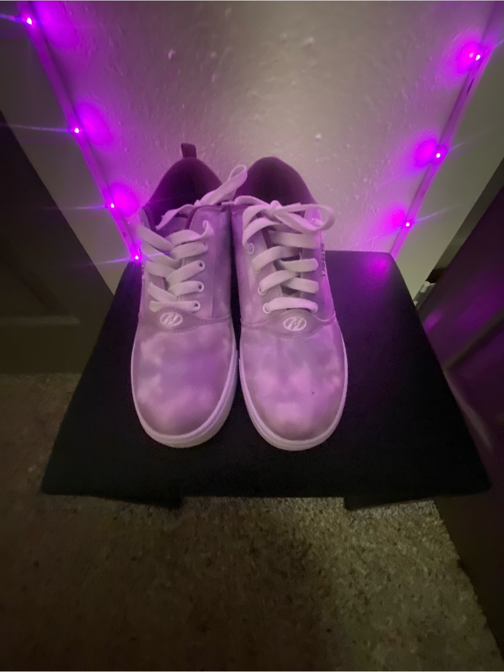 Heelys Lavender Canvas Lace-Up Sneakers